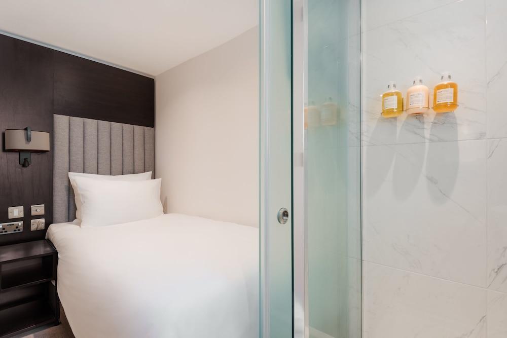 Rove Hotel London Paddington - Tap to explore photos