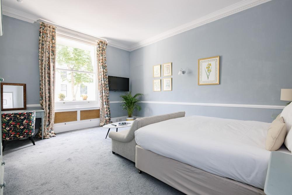 The Abbey Notting hill  Room Type - Deluxe Double Room