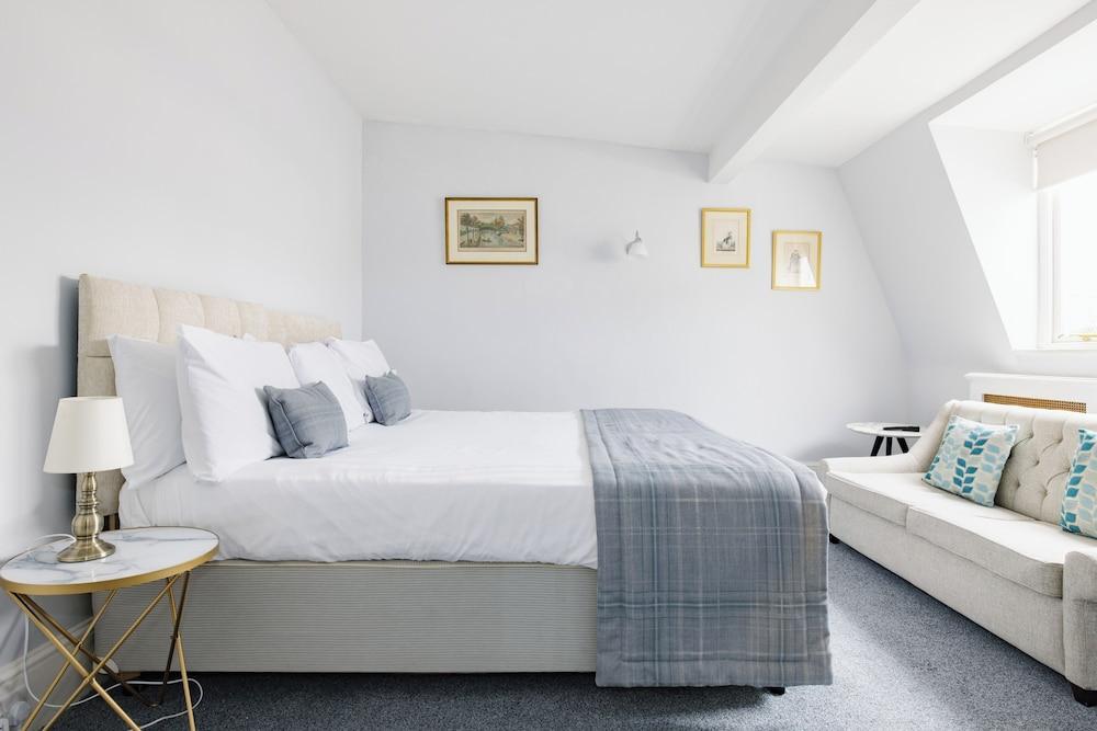 The Abbey Notting hill  Room Type - Standard Room