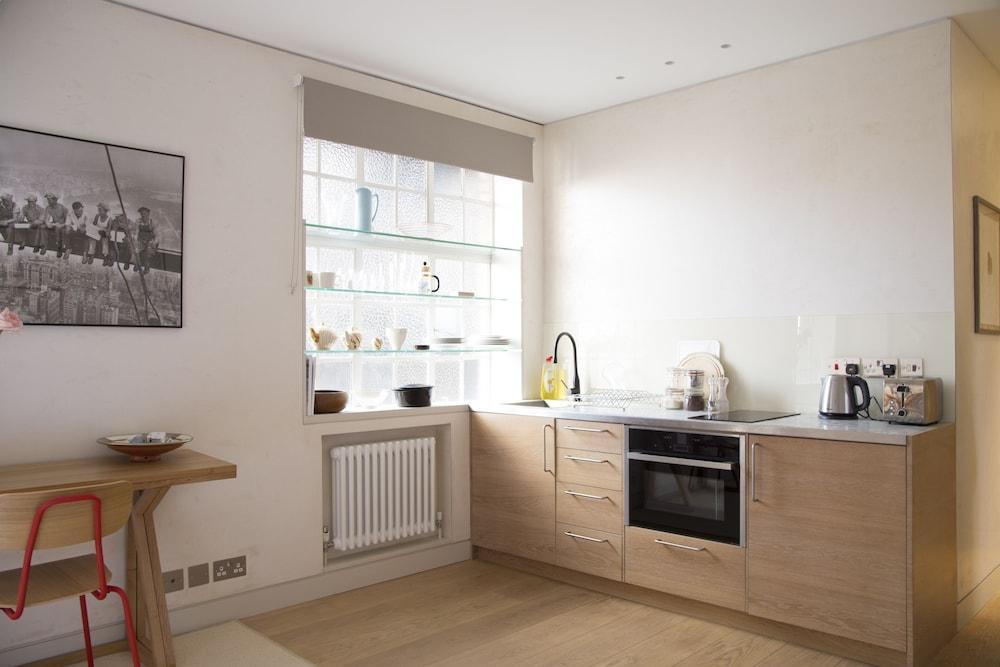 JOIVY Renovated Studio - Heart Of Chelsea - Tap to explore photos