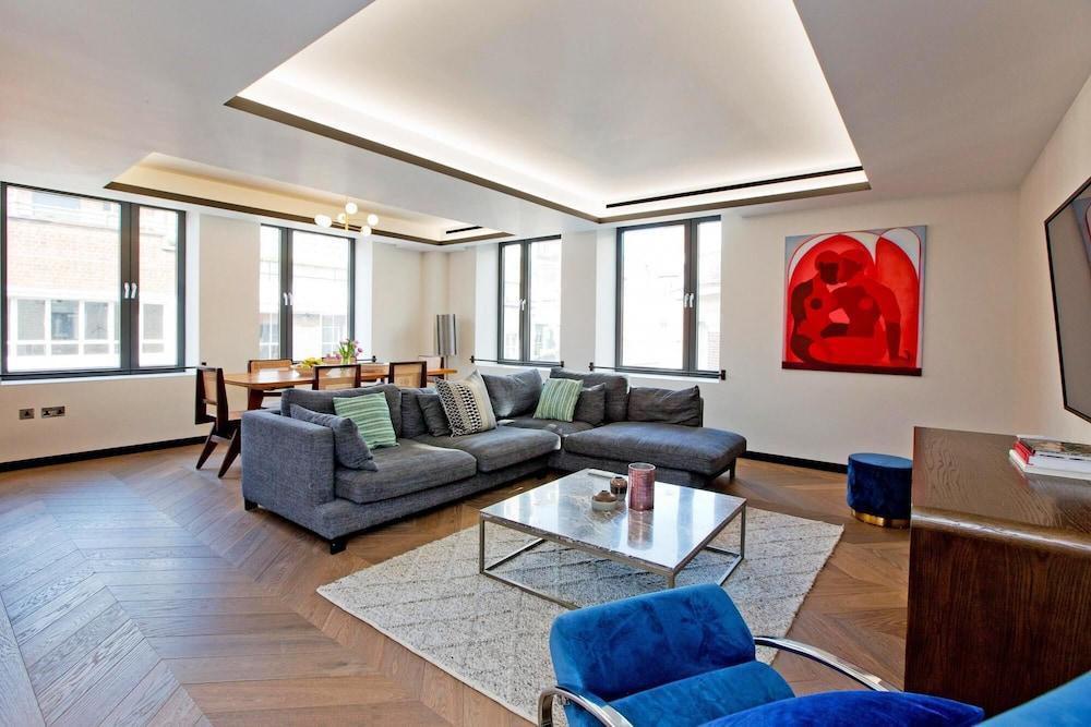 Gs12 - 2 Bed Superior - Tap to explore photos