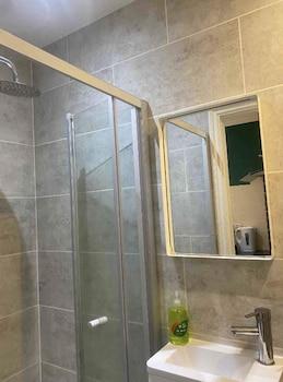 Flat in Kings Cross Camden Town - Tap to explore photos