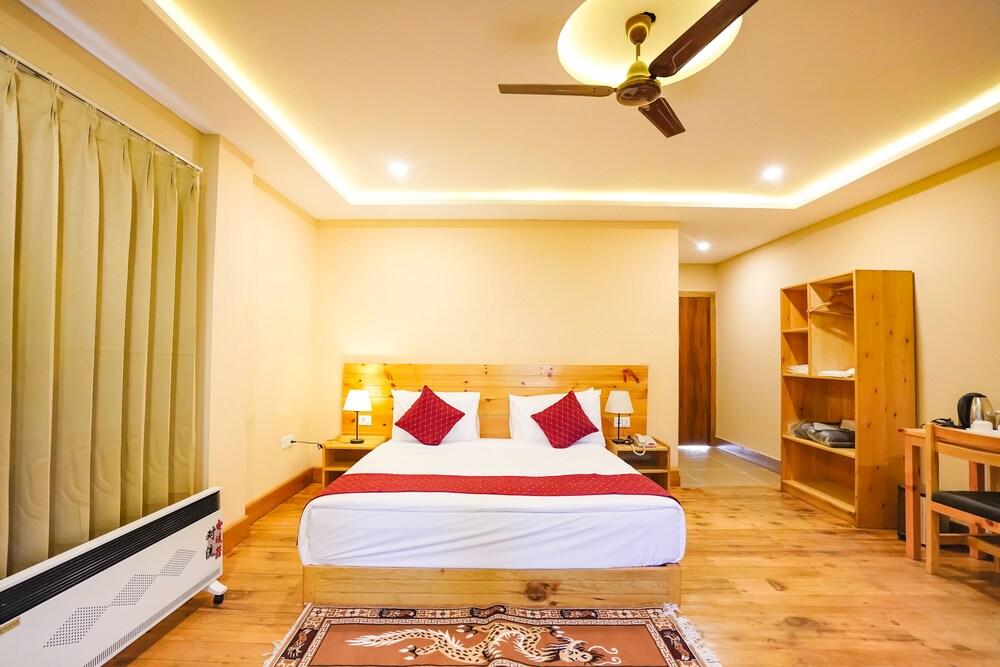 Shomo Chuki Resort Room Type - Deluxe Double Room
