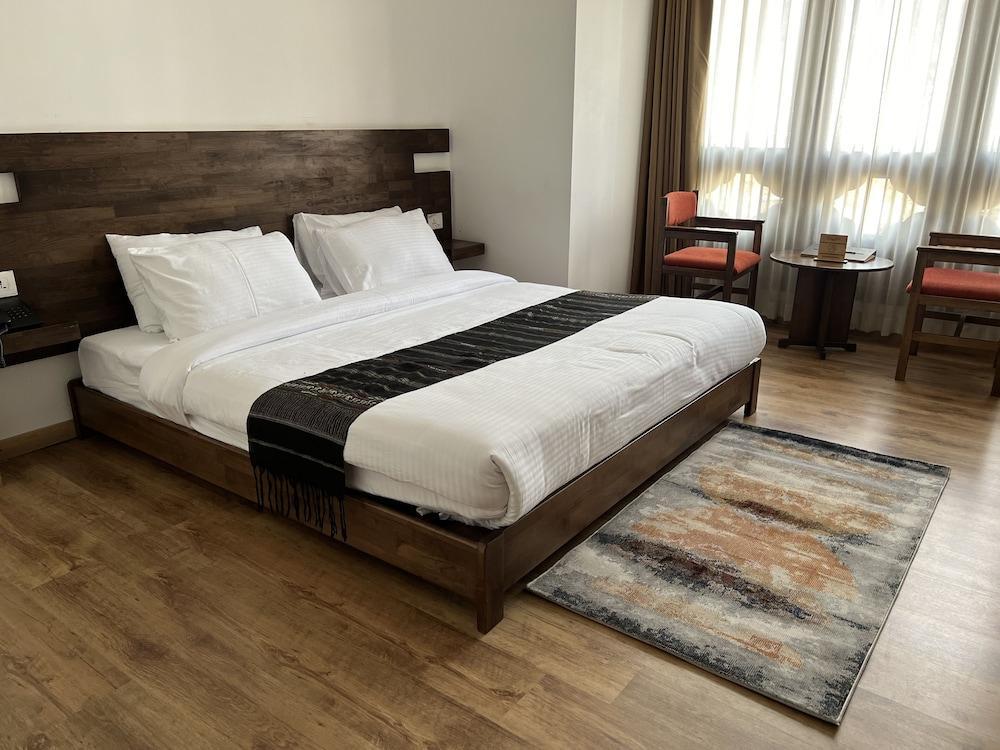 Hotel Mayto Room Type - Deluxe Double Room