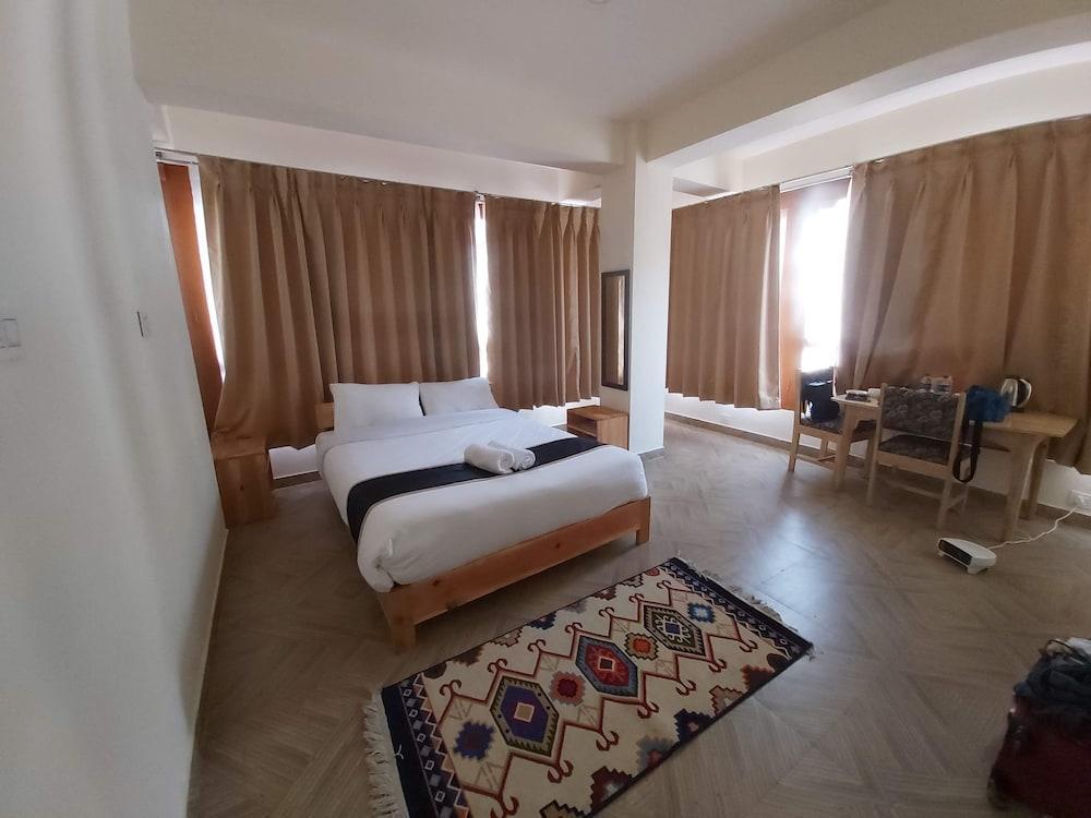 Hotel Wonder Hill