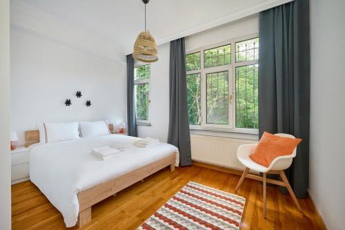 Private Modern Duplex 2bed1bath W Terrace! #76