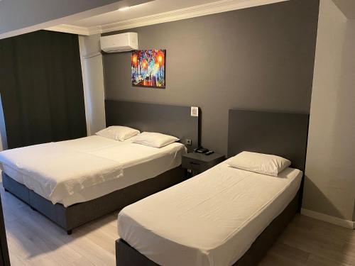 ATABAY SUiT OTEL Room Type - Basic Triple Room ATABAY SUiT OTEL Room Type - Basic Triple Room