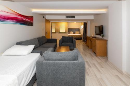 GalataportWawhotel Room Type - Suite with Terrace GalataportWawhotel Room Type - Suite with Terrace