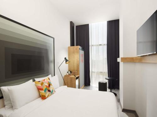 IBIS ISTANBUL AIRPORT Room Type - Classic King Room