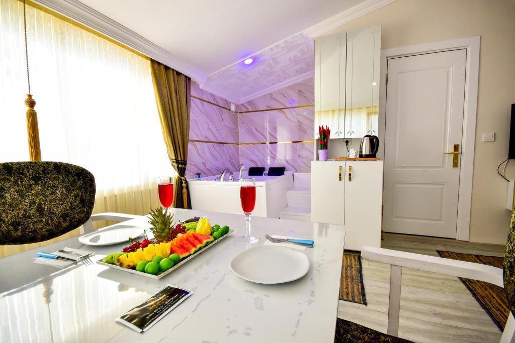 LOCA Suit LİFE AİRPORT HOTEL