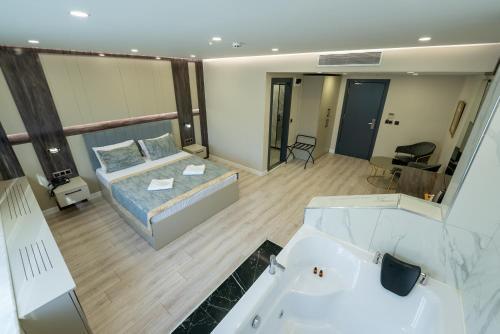 Meros Hotel Room Type - Double Room with Spa Bath
