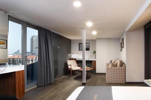 Second Suit Hotel Room Type - King Studio with Sofa Bed Second Suit Hotel Room Type - King Studio with Sofa Bed