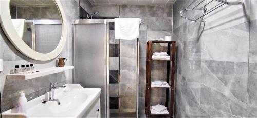 Saruhan Hotel Room Type - Standard Family Room Saruhan Hotel Room Type - Standard Family Room
