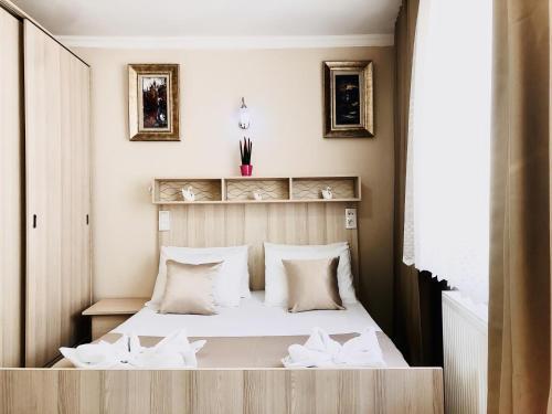 Carvan HOTEL Room Type - Deluxe Triple Room Carvan HOTEL Room Type - Deluxe Triple Room
