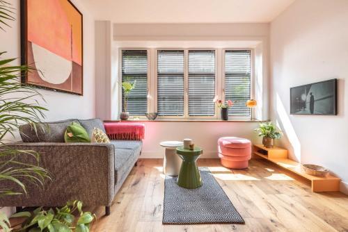 Boutique Studio Amsterdam near RAI and De Pijp - Tap to explore photos