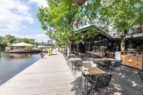 Boutique Studio Amsterdam near RAI and De Pijp - Tap to explore photos