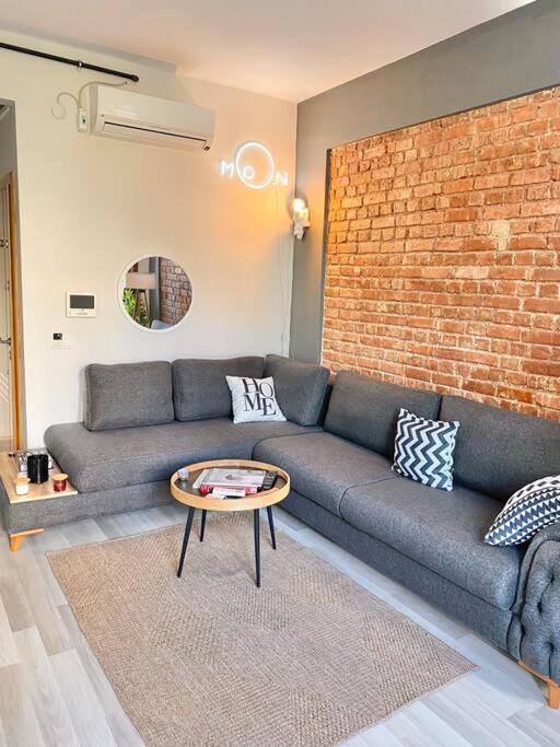 K&Y Apartments in Taksim 2 - Tap to explore photos