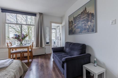 Albert Cuyp Studio - Tap to explore photos