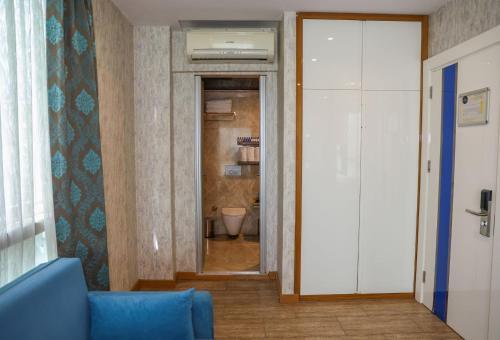 The Hera Platinum Hotel Room Type - Superior Triple Room The Hera Platinum Hotel Room Type - Superior Triple Room