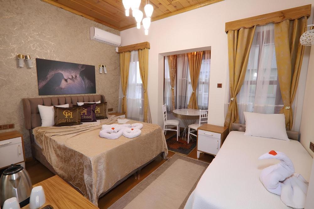 Gur Royal Suit Aparts Room Type - Superior Triple Room