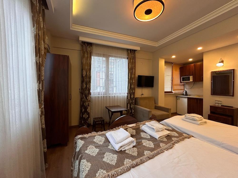 Capricorn by Otantik Suites Room Type - Deluxe Studio