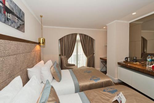 Darkmen Hotel Room Type - Standard Twin Room