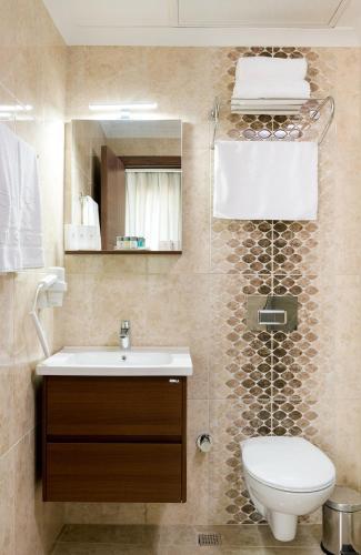 Four Sides Sisli Room Type - Double Room with Balcony