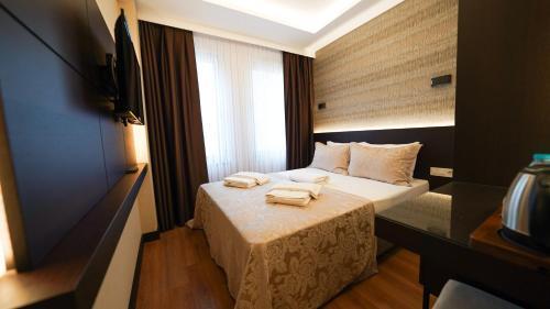 Bellezza Hotel Room Type - Standard Double Room
