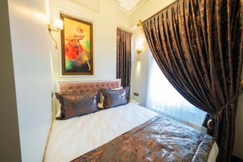 Solomon's Mansion Hotel Istanbul - Tap to explore photos