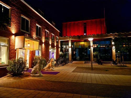 Chasse Residency Hotel - Tap to explore photos