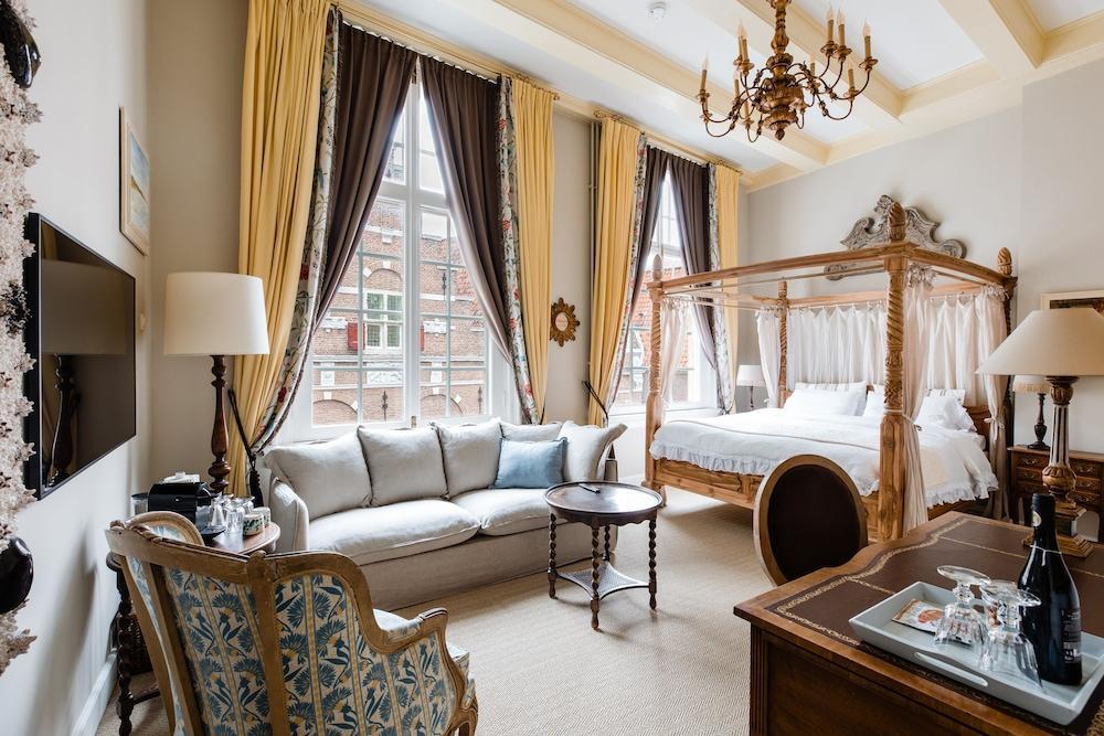 Fortuna Spinoza Room Type - Deluxe Double Room