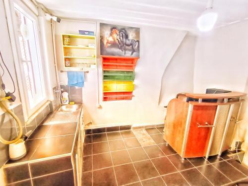 Taksim History Wooden Hostel - Tap to explore photos
