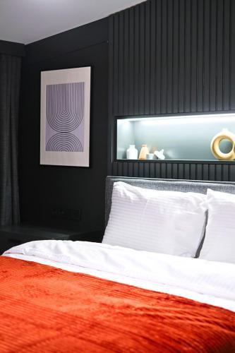 TAKS-INN Suites Room Type - Deluxe Double Room
