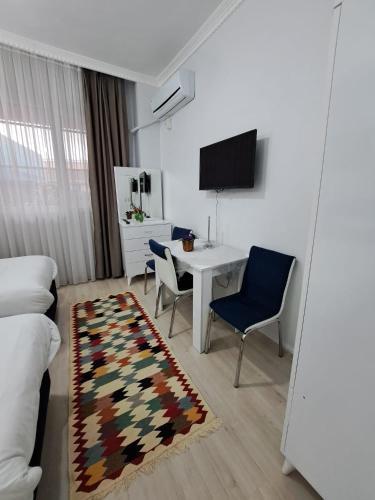 Golden Life GL Room Type - Three-Bedroom Apartment