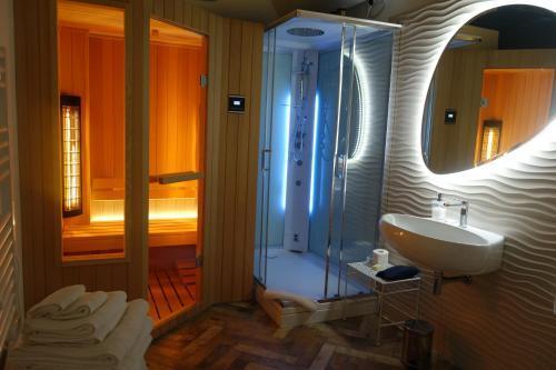 Holiday Homes - mini spa - Nemi (Roma) Room Type - Two-Bedroom Apartment Holiday Homes - mini spa - Nemi (Roma) Room Type - Two-Bedroom Apartment