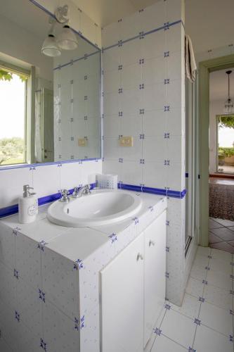 Vigna Luisa Resort - Near Rome - Tap to explore photos