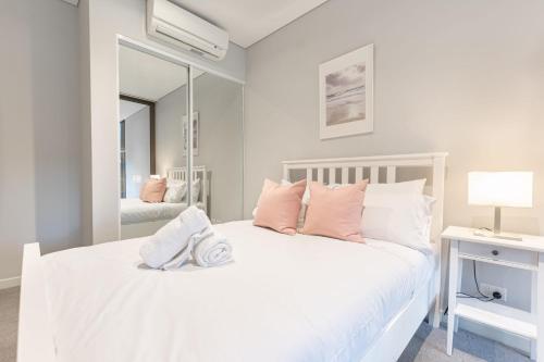 Comfy Designed 2BD w near Bennelong Bridge