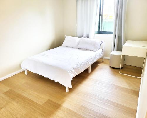Kaban Power 7 Room Type - Queen Room with Shared Bathroom