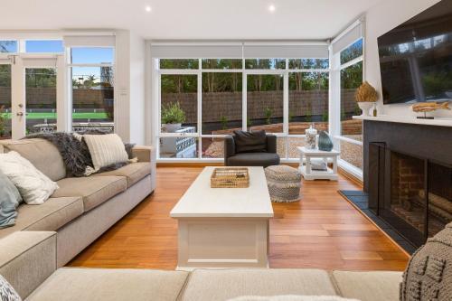 Sun Valley - Peaceful Portsea Escape - Tap to explore photos