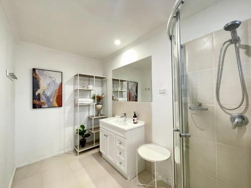 Penlink Lodge - Base To Explore Mornington Peninsula - Tap to explore photos