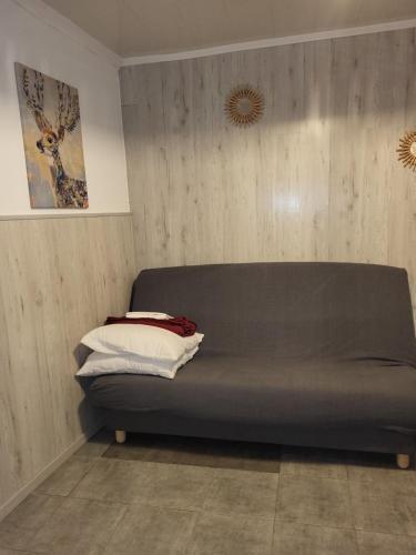 STUDIO ENTRE PARIS et DISNEY 2