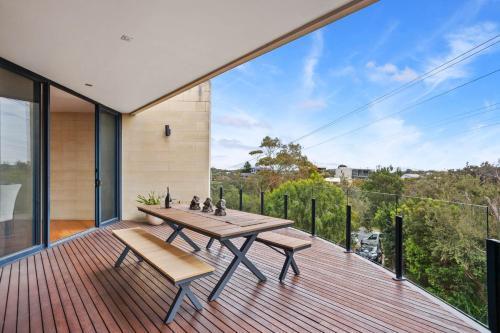 St Johns Wood Treehouse Room Type - Four-Bedroom House