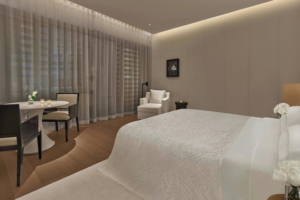 The Singapore EDITION Room Type - Garden King, Guest Room, 1 King, Garden View The Singapore EDITION Room Type - Garden King, Guest Room, 1 King, Garden View