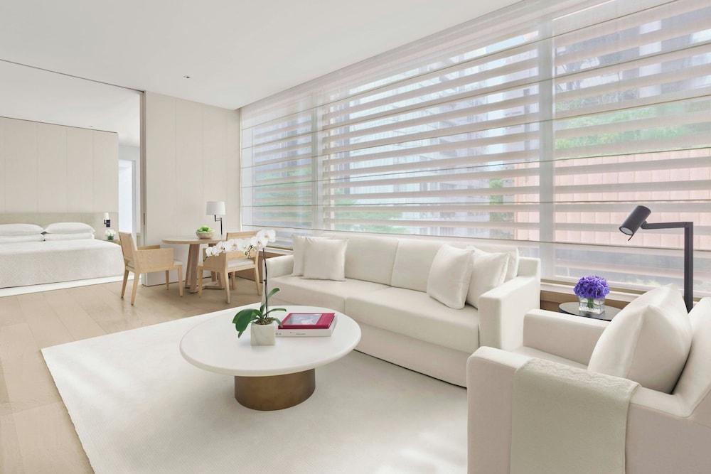 The Singapore EDITION Room Type - Cuscaden Suite, 1 Bedroom Suite, 1 King, Urban view