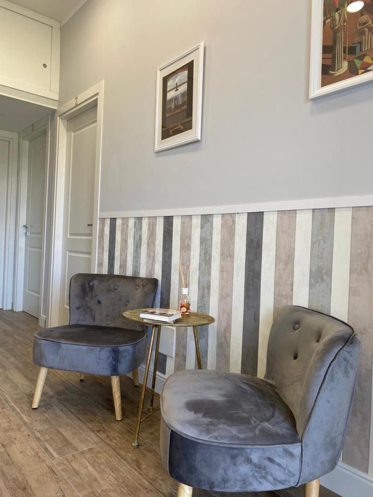 Casaletto's Suites - Tap to explore photos