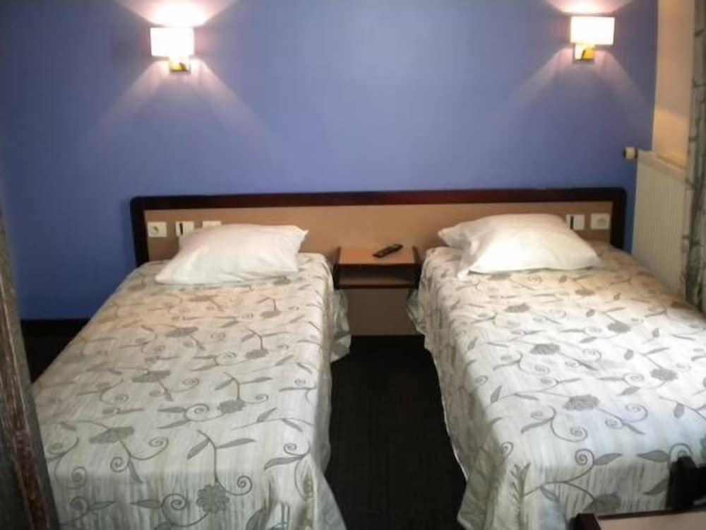 Hotel De La Place Room Type - Twin Room