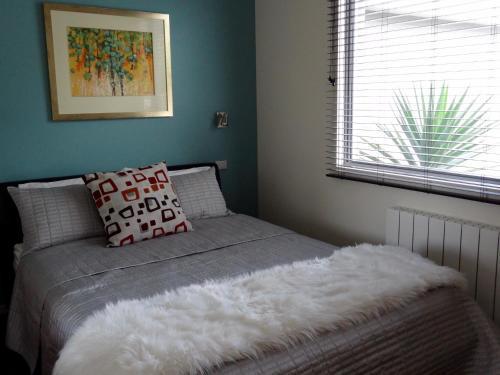 The Gallery Accommodation McCrae - Tap to explore photos