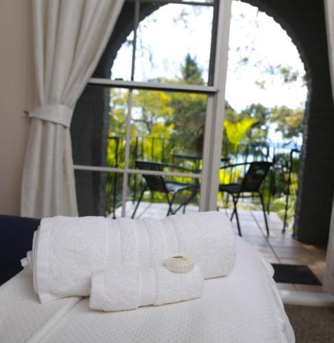 Palm Beach Bed & Breakfast - Tap to explore photos