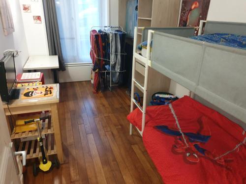 Super F3 a côté de Disney Land et Paris