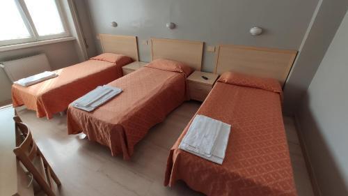 SAN JUAN DE RIBERA, Casa per Ferie Room Type - Triple Room with Private Bathroom